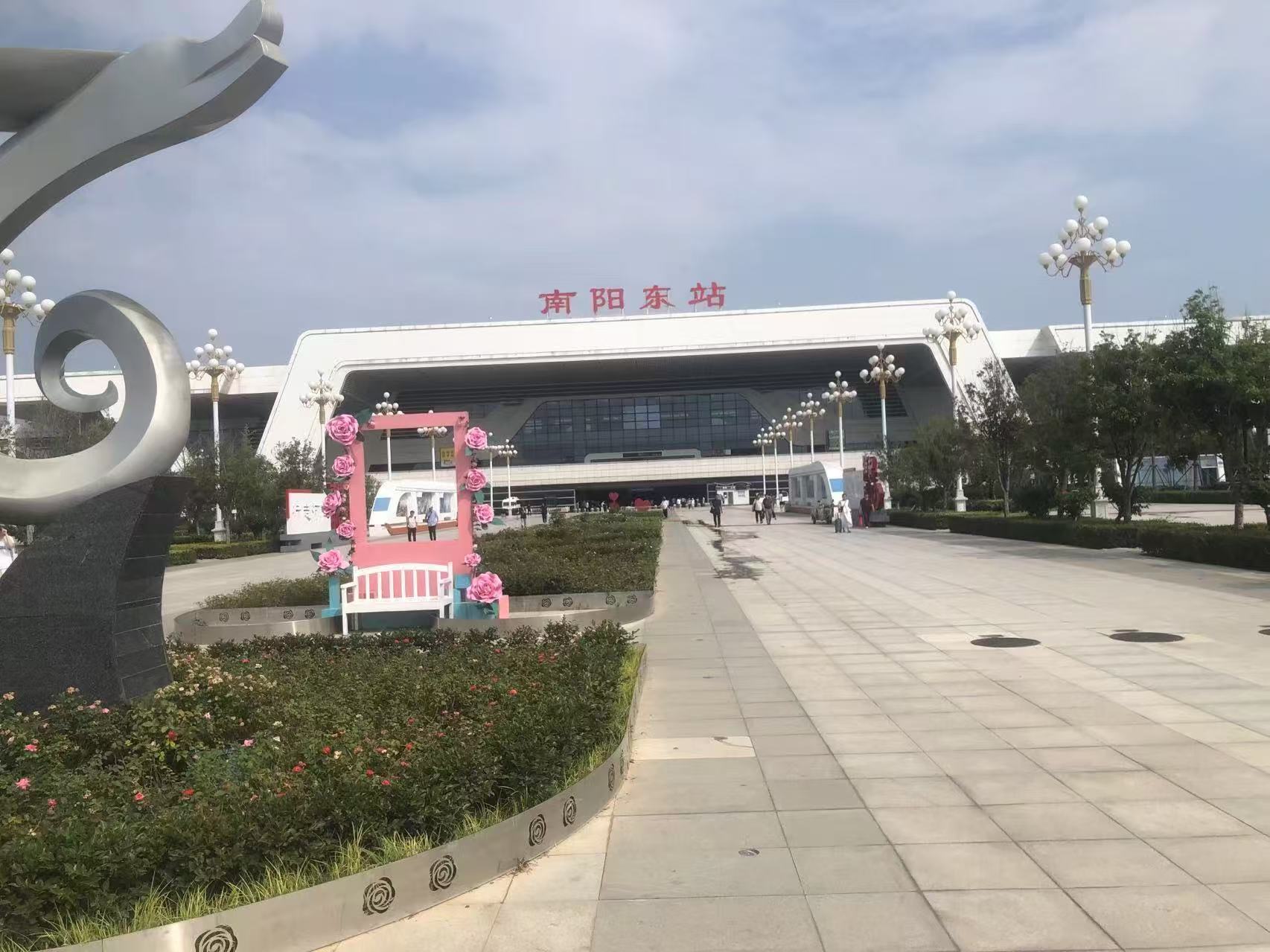 三小时生命接力!郑州“及时雨跑腿公司”高铁送手术缝线至南阳(图2) 三小时生命接力!郑州“及时雨跑腿公司”高铁送手术缝线至南阳(图2)